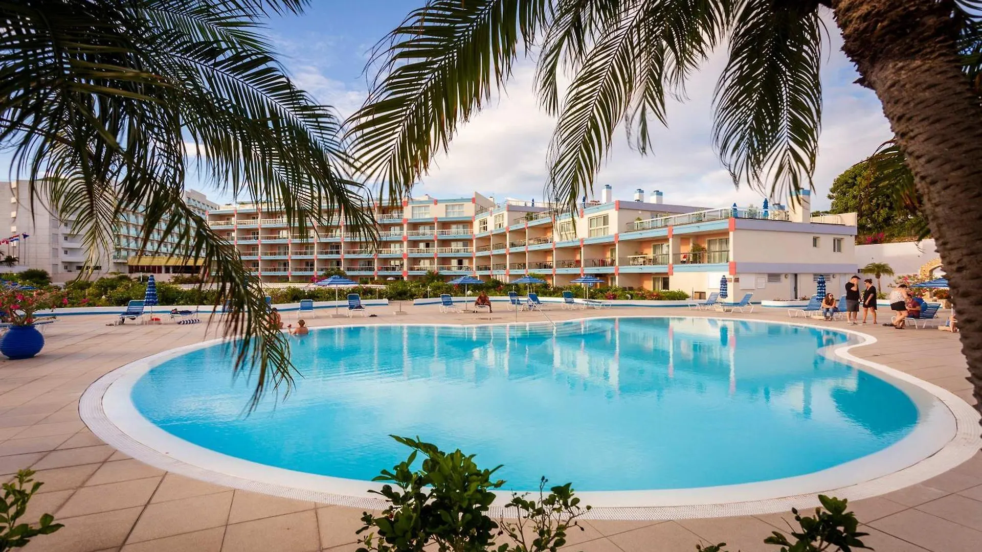Paradise Perch - Royal Retreats At Maho Beach Lowlands 0*,  Sint Maarten/Saint Martin